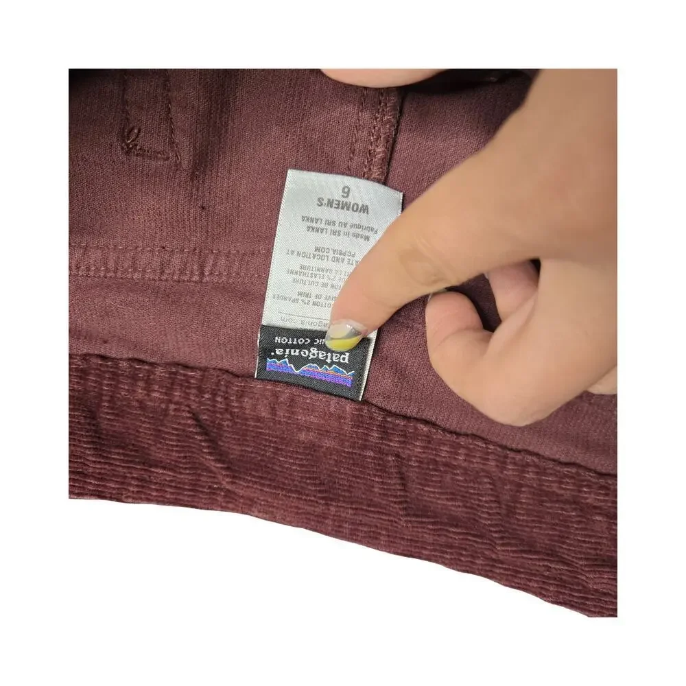 Patagonia Corduroy Red‎ Women's Skirt Size: 6